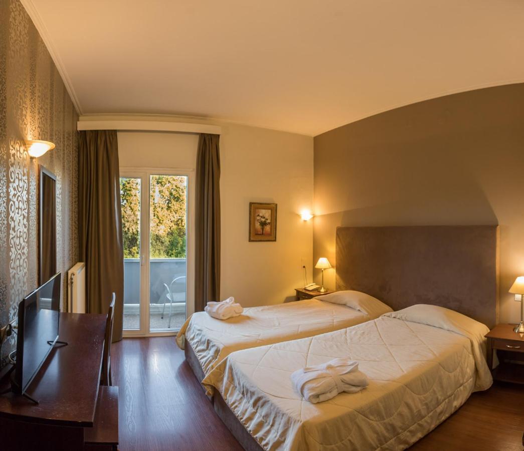 Achillion Hotel Tríkala Екстериор снимка